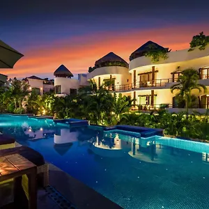 https://porto-playa-condo-hotel-and-beach-club-playa-del-carmen.allrivieramayahotels.com
